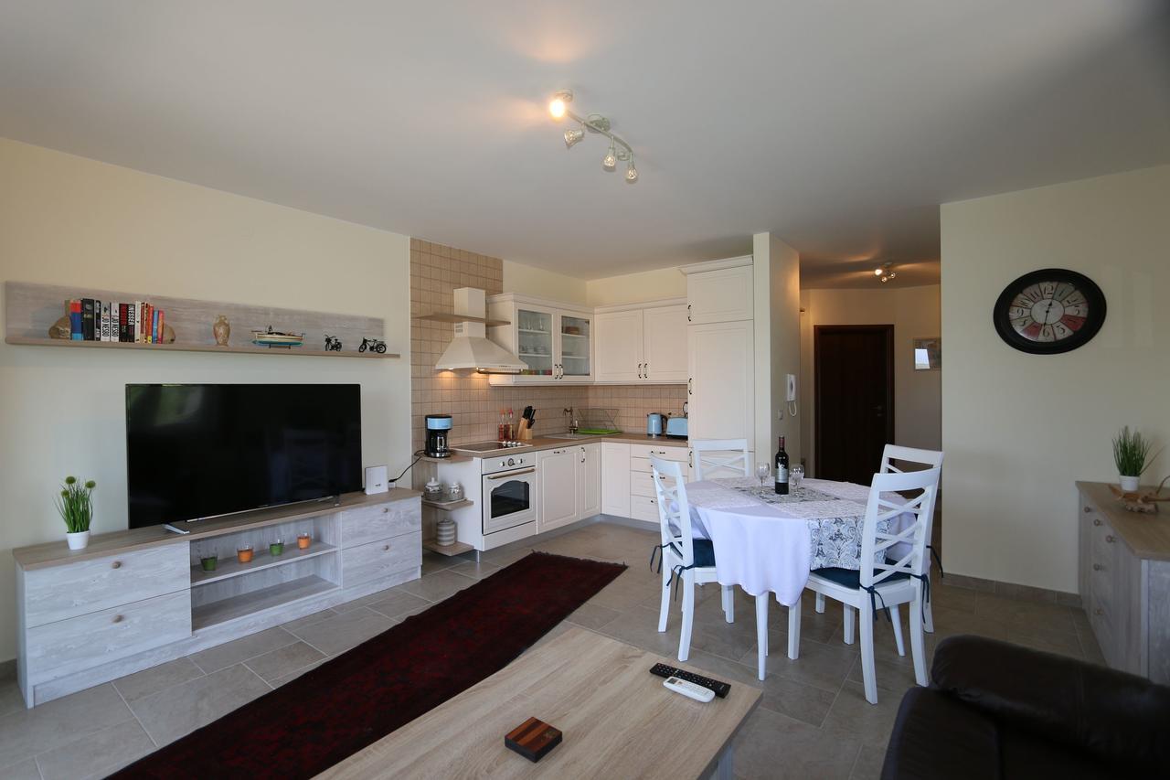 Apartment Soline Cove Eksteriør billede