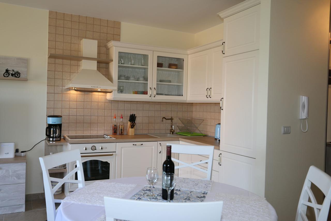 Apartment Soline Cove Eksteriør billede