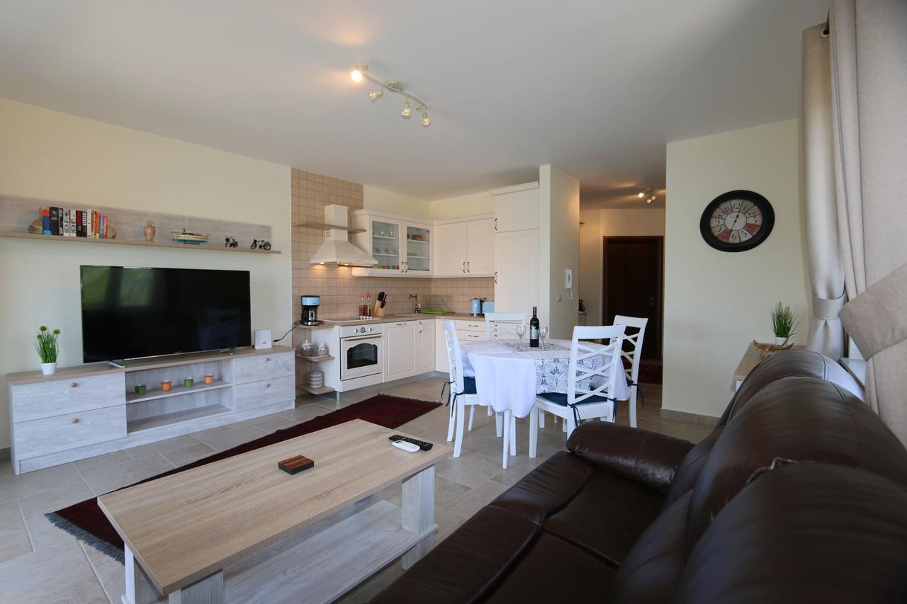 Apartment Soline Cove Eksteriør billede